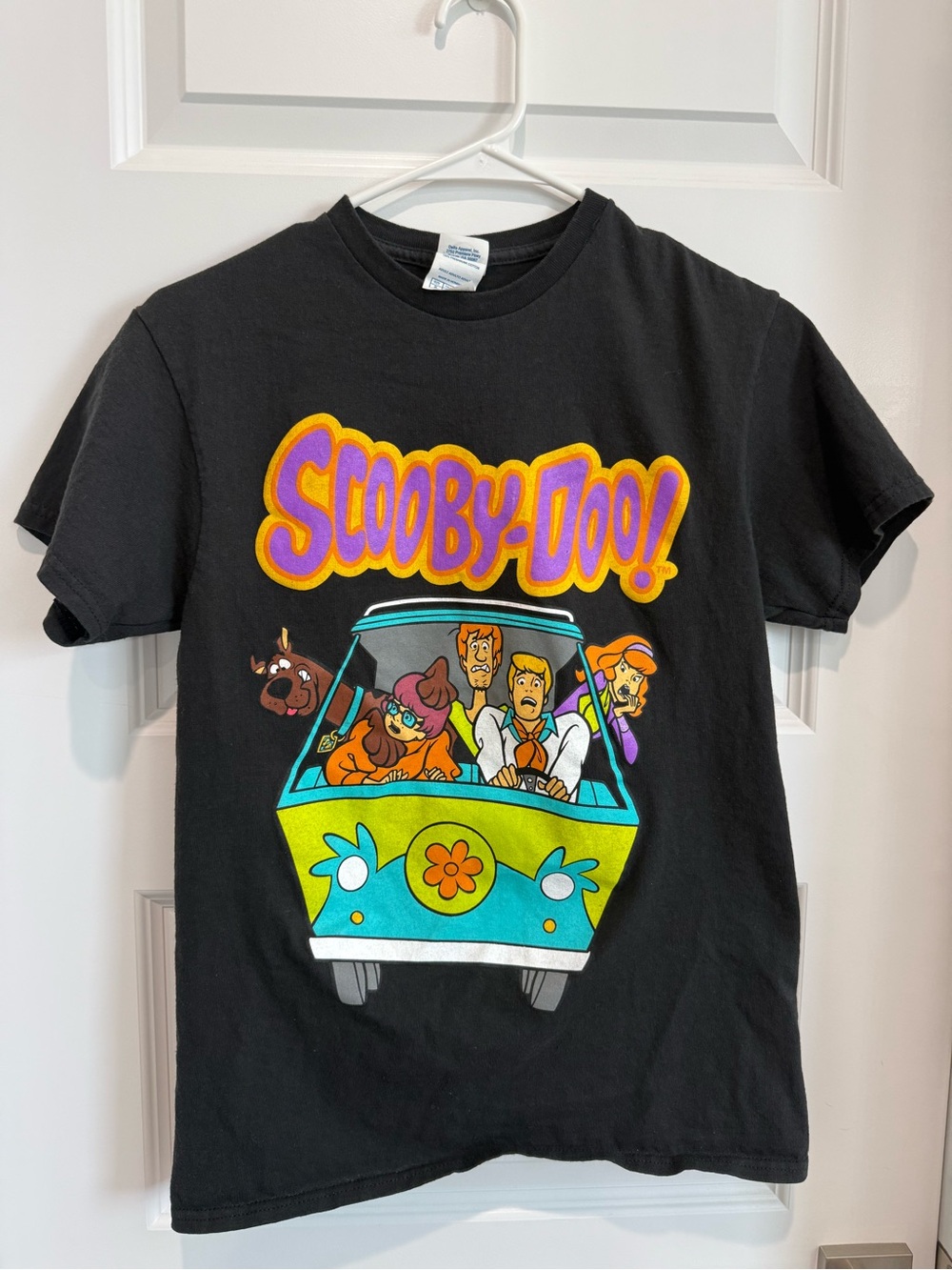 Delta Black Scooby-Doo! Graphic Tee with Multicolor Mystery Machine Art